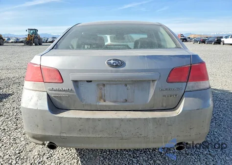 2010 Subaru Legacy 3.6R Limited z USA, uszkodzony, nr VIN 4S3BMDL60A2226663